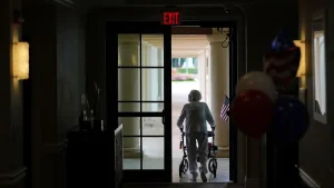 4 things to look for when choosing a long-term care facility for a loved one