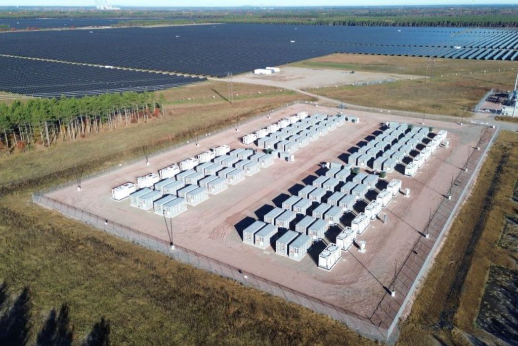 Factor This finance and development roundup: AES, Alliant, CleanChoice, CMBlu, Encore