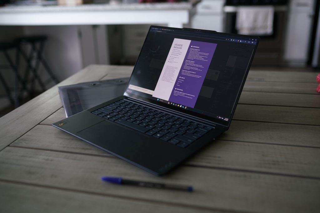 4 Best Résumé Builders (2026), Tested and Reviewed