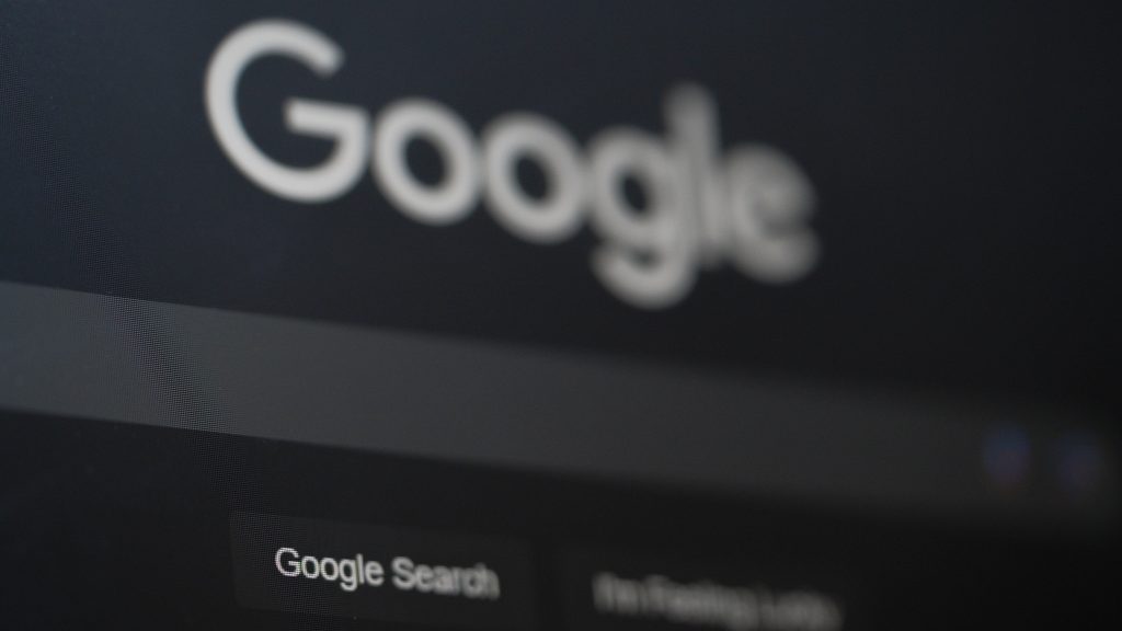 What's the Difference Between the 'Surface Web' and the 'Deep Web'?