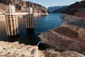 Warmer water in Lake Mead risks vital operations