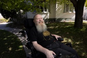 What It’s Like to Have a Brain Implant for 5 Years