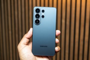 Samsung Galaxy S26 Ultra Review: The Privacy Screen