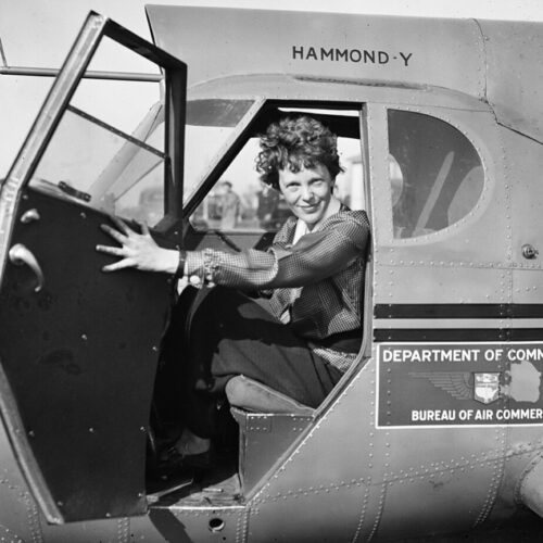 What happened to Amelia Earhart? New book takes on the case.
