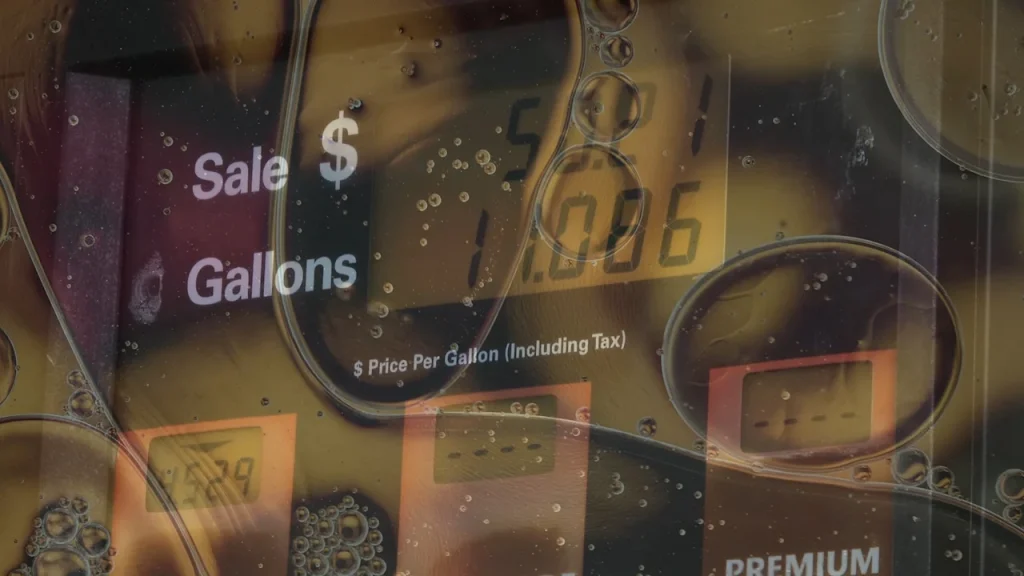 Dow drops 1,000 points as oil prices continue to rise amid war with Iran