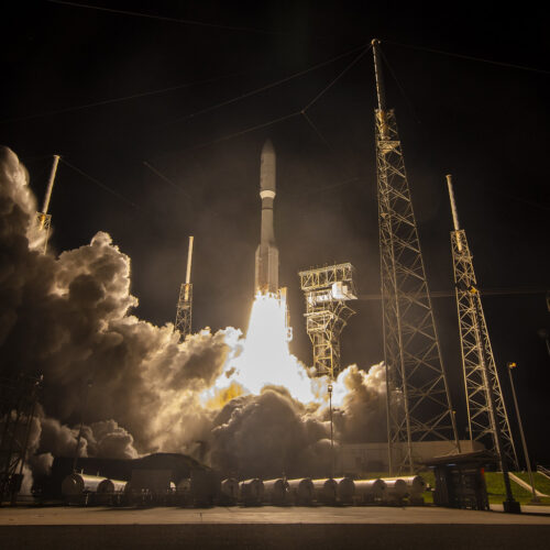 Rocket Report: Chinese version of Falcon 9 fails; Artemis depends on rapid heavy lift