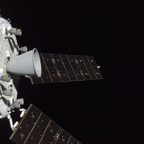 Orion helium leak no threat to Artemis II reentry, but will require redesign