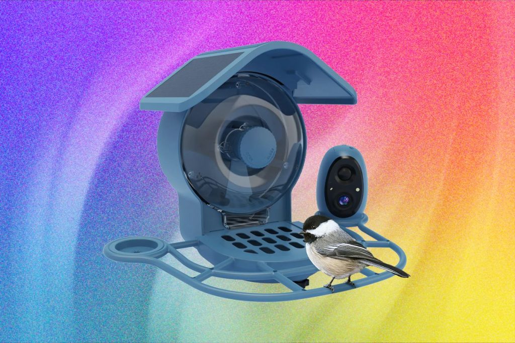 Coolfly Aura Review: More Angles, Fewer Advantages