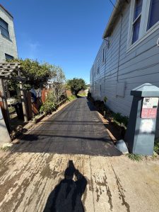 Your Art Can Go in This San Francisco Alley