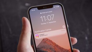 How to Hide Sensitive Info From Your Notifications