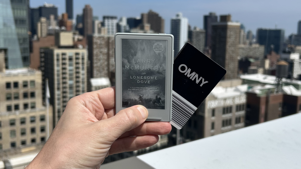 I'm Reading a 900-Page Novel on an E-Reader the Size of My Library Card, and It's Going Great