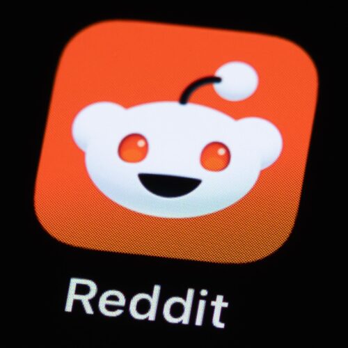Report: US demands Reddit unmask ICE critic, summons firm to grand jury