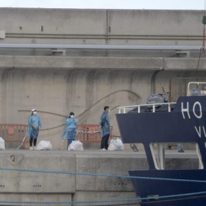 Passengers from hantavirus ship arrive in US; 3 people in biocontainment