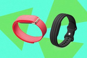 Google Ditches the Screen With the New Fitbit Air (2026)