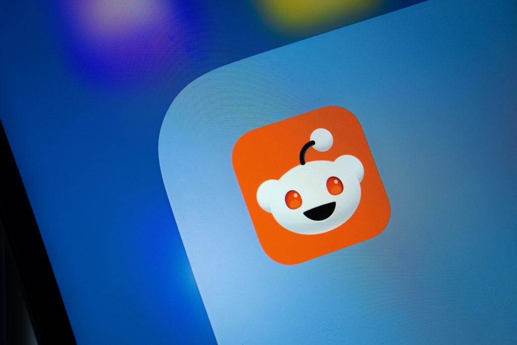 Reddit Is Blocking Its Mobile Site for Some Users, but There's a Fix