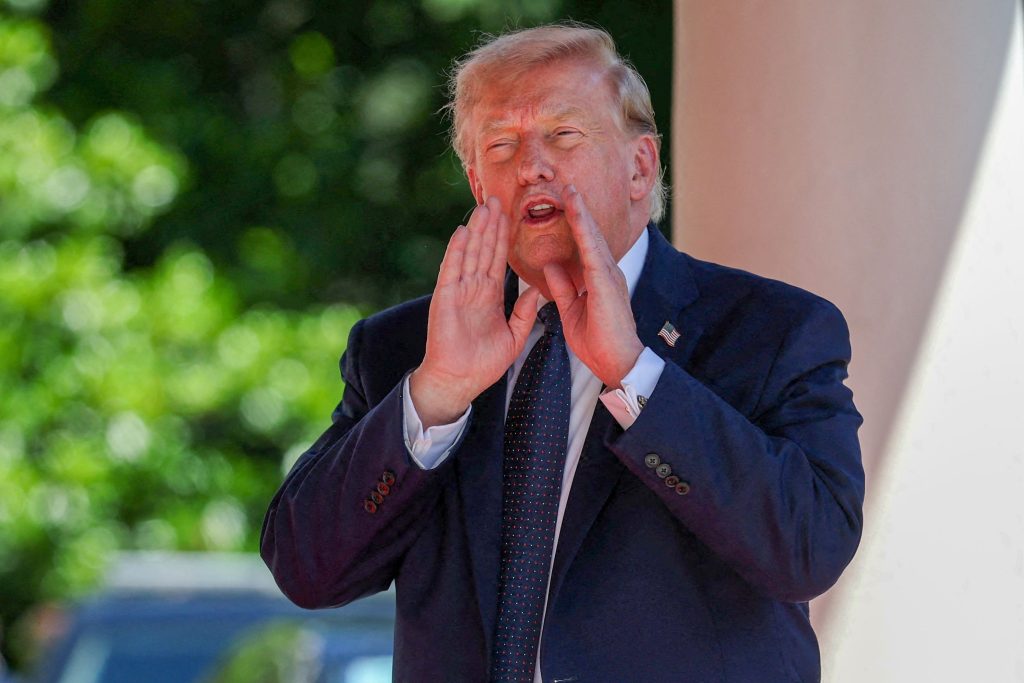 Trump Mocked Mark Zuckerberg and Jeff Bezos by Showing Off Fawning Texts