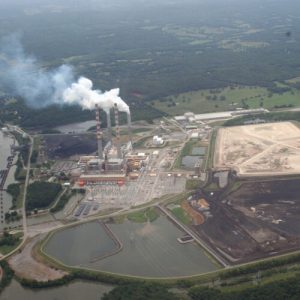 Trump admin’s coal investments assist plants with repeated violations