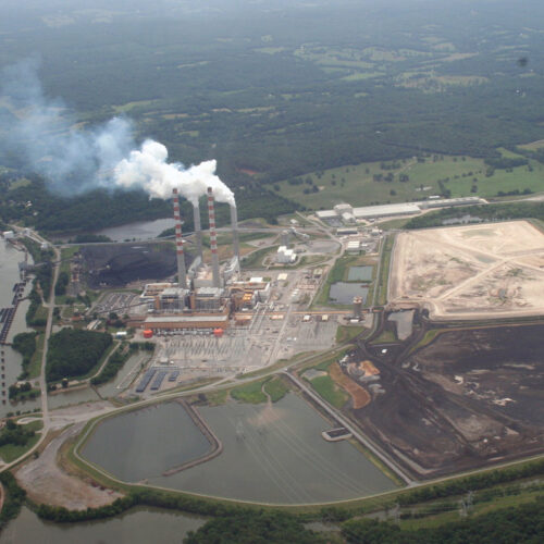 Trump admin’s coal investments assist plants with repeated violations