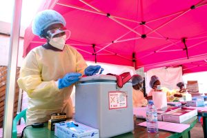 The Most Promising Ebola Vaccine Has Been Sitting on the Shelf for 15 Years
