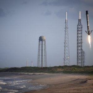 Trump's space transportation policy calls for new spaceport on federal land