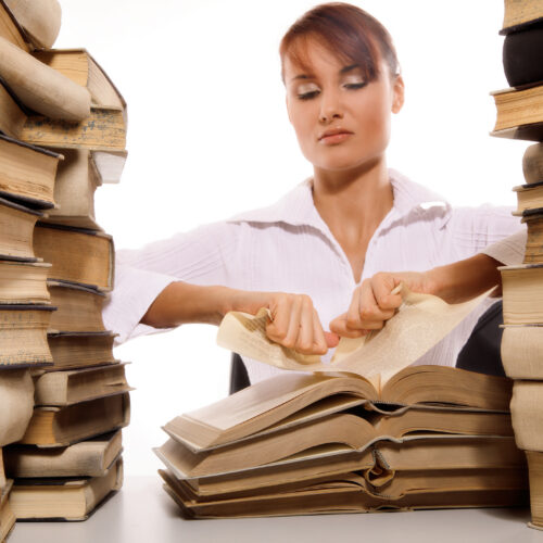Hidden Airtag reveals Amazon is trashing rare books to train AI