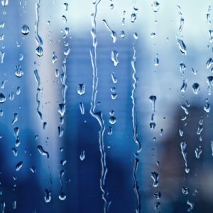 Raindrops are tiny lightning bolts, and they’re corroding cars, study finds