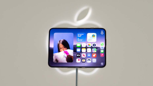 Six Ways the iPhone Duo Has an Edge Over Android Foldables