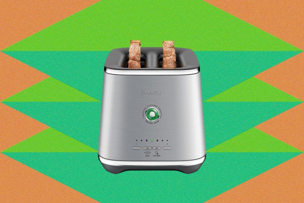 Breville Eye Q Toaster Review: Neat Sensors, but Less-Than-Perfect Toast