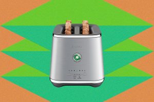 Breville Eye Q Toaster Review: Neat Sensors, but Less-Than-Perfect Toast